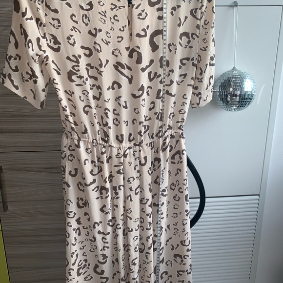 ✅ $10 ADD-ON ONLY ✅ BCBG Max Azria Cream Leopard Print Dress XS ✅ $10 ADD-ON ON✅ - Picture 8 of 15